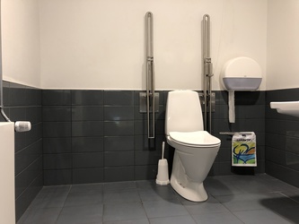 Københavns Lufthavn - Terminal 2 - Toilet lige før security (1. sal)