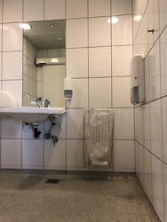 Københavns Lufthavn - Toilet (efter security) ved gate A4