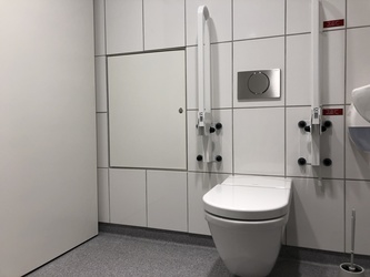 Københavns Lufthavn - Toilet (efter security) ved Falck Assistance (B)