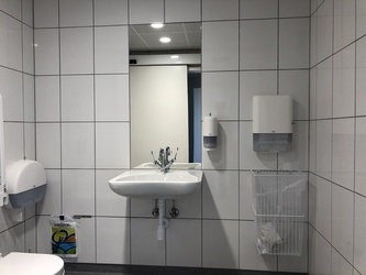 Københavns Lufthavn - Toilet (efter security) ved Falck Assistance (B)