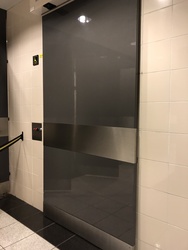 Københavns Lufthavn - Toilet (efter security) ved butikkerne i terminal 2