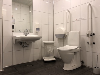 Københavns Lufthavn - Toilet (efter security) ved Aamanns cafe