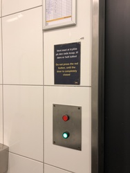 Københavns Lufthavn - Toilet (efter security) ved Aamanns cafe