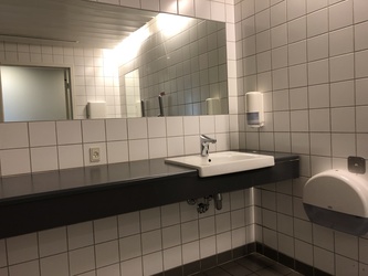 Københavns Lufthavn - Toilet (efter security) ved gate D1