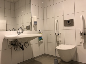 Københavns Lufthavn - Toilet (efter security) ved gate F7