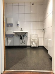 Københavns Lufthavn - Toilet (efter security) ved Caviar House