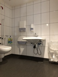 Københavns Lufthavn - Toilet (efter security) ved Caviar House