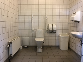 Aalborg Zoologiske Have - Toilet ved Casa Familia
