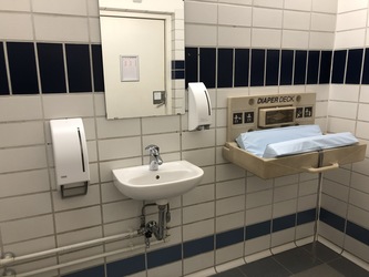 Aalborg Zoologiske Have - Toilet ved Skoletjenesten